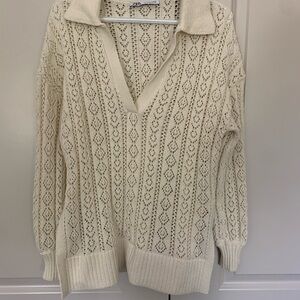 Zara Women's Cream V-Neck Sweater